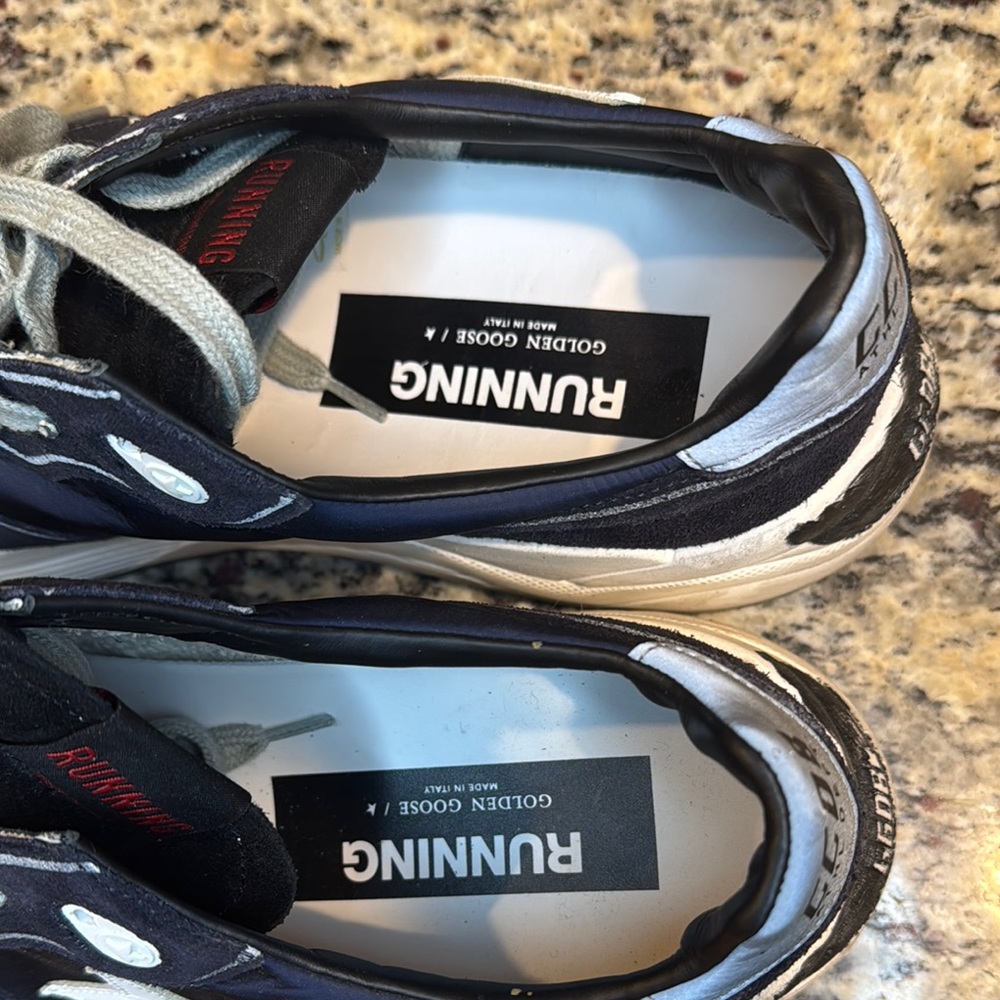 Golden Goose Black and White Athletic Shoes Sporty Design - Picture 5 of 5